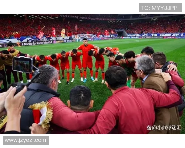 足球明星在关键时刻点球失利引发球迷热议与媒体关注的背后故事